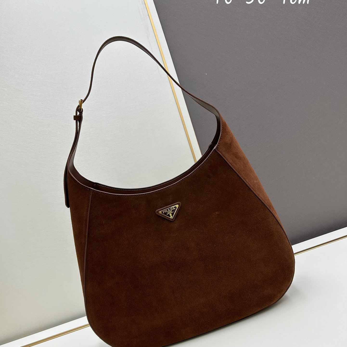 Pra*a top handle bags
